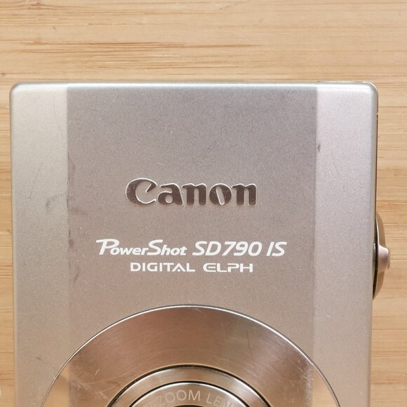 Canon PowerShot SD790 IS 10MP Digital ELPH / Silver - Picture 4 of 12